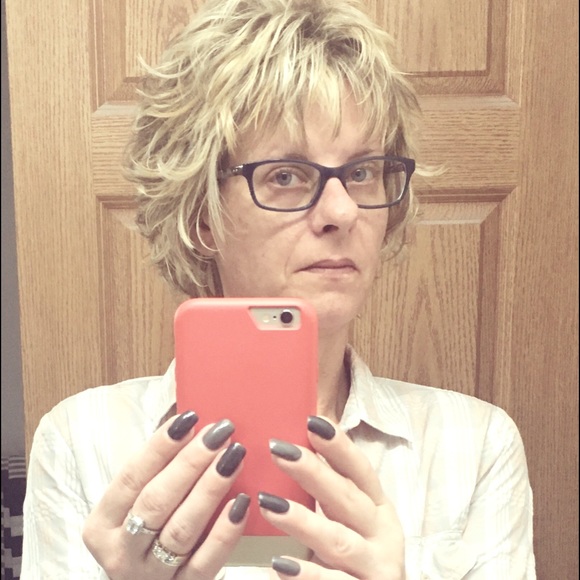 Meet your Posher, Amy - Picture 1 of 1